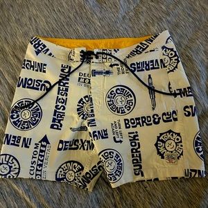 Dues ex machina  34 board shorts perfect condition